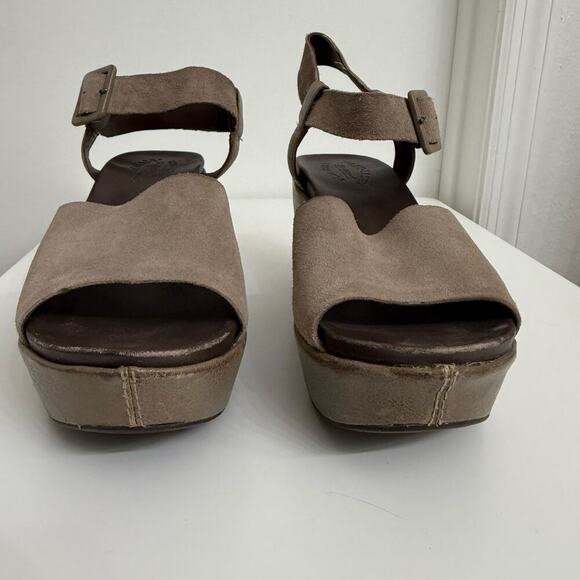 Kork-Ease Kerin Suede Leather Wedge Sandals Casual Vacation Taupe Sz 10 - Picture 6 of 9
